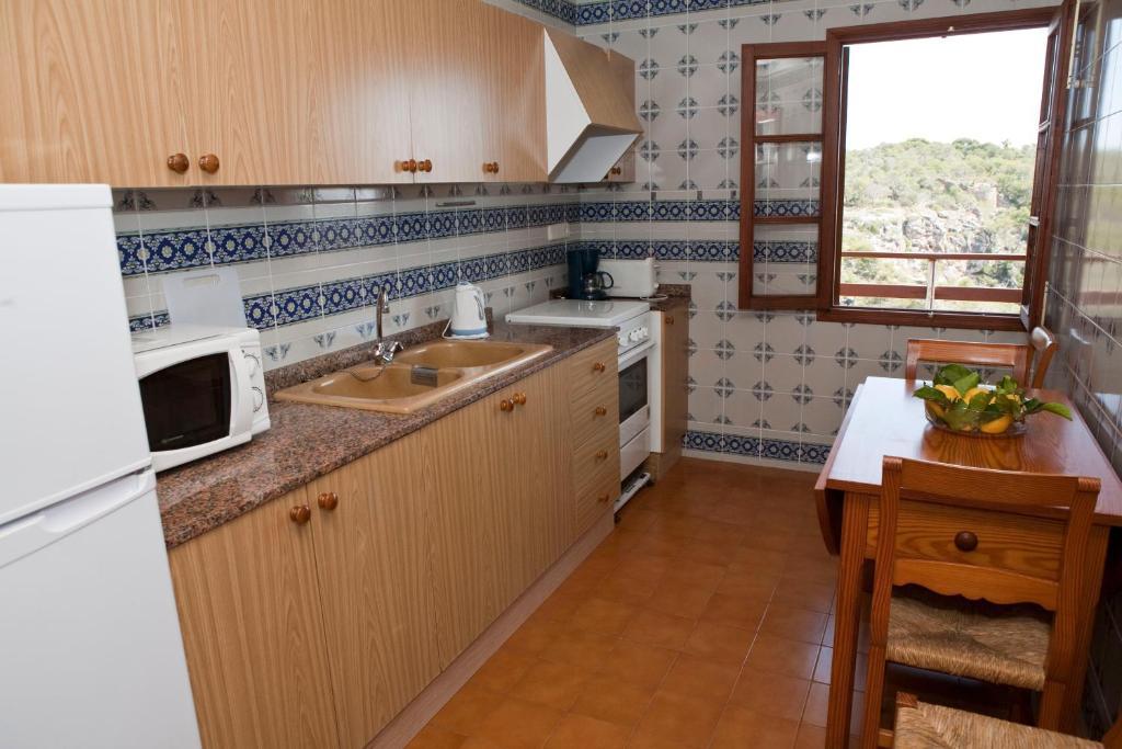 Apartamentos Llevant 칼라 피구에라 객실 사진